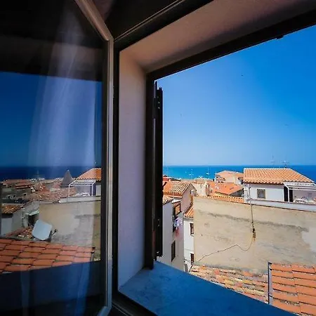 Tower Sea View Apartment Cefalu